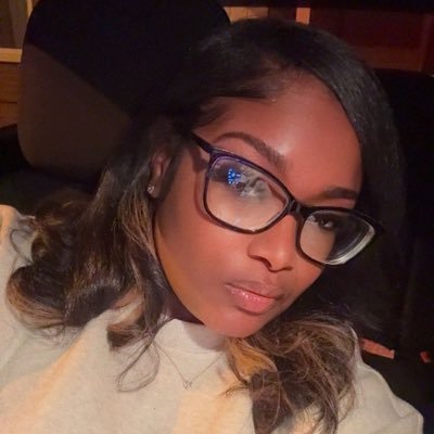 SharCapone's profile picture. 🫧 staying sucka free 🫧