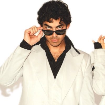 @JoeAJonasFans