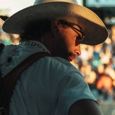 EyeOwo360108's profile picture. 'ELDORA' out now👎