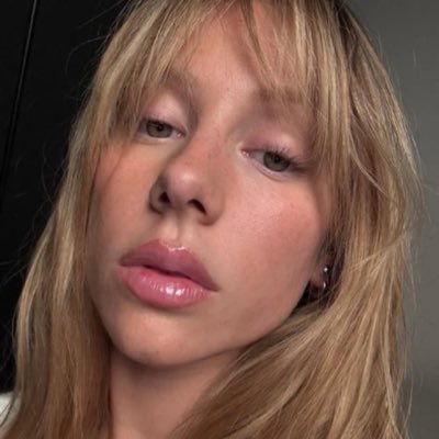 bestofester's profile picture. best photos, videos and gifs of ester exposito