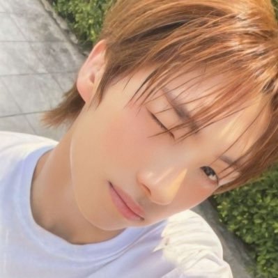 ZZXXIIO's profile picture. ⭐️ #최립우 🩵 #투어스 🐰 #제로베이스원 ✧⋆ ₊ 🧑🏼‍❤️‍💋‍🧑🏼🫧