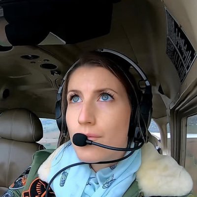 lizzywallters1's profile picture. She doesn’t chase, she attracts. Elegance is her quiet power