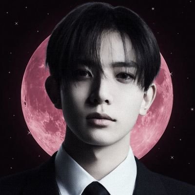 heehfs200401's profile picture. 🦌