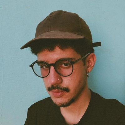 dovinhaa's profile picture. repertório infindável de dolorosas piadas