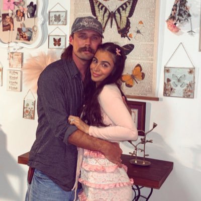 daniellakbzi's profile picture. 𝐽𝑒𝑠𝑢𝑠 𝑖𝑠 𝑚𝑦 𝑆𝑎𝑣𝑖𝑜𝑟 ♱ 𝑊𝑖𝑓𝑒 🪽𝑀𝑜𝑡ℎ𝑒𝑟 𝑡𝑜 𝑙𝑖𝑡𝑡𝑙𝑒𝑠
