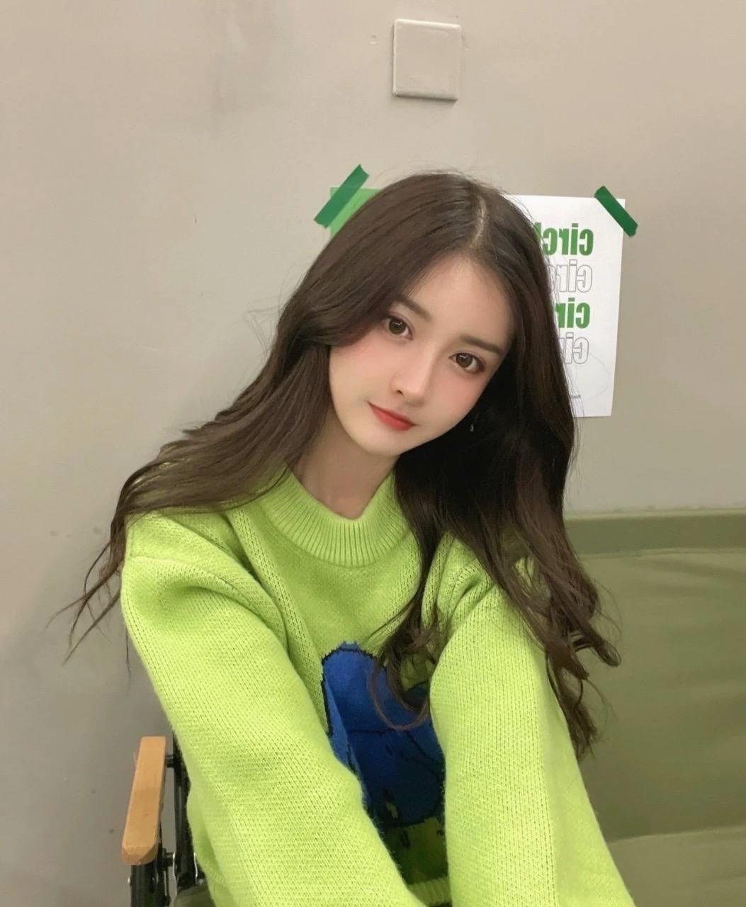 GabrielEva77387's profile picture. 爱都没爱，都已经抱上了床