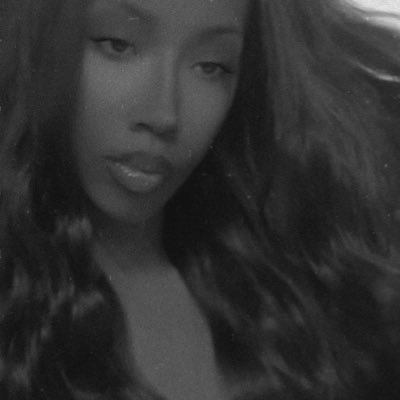 nova_vayy's profile picture. | novabrielle 🤍 |