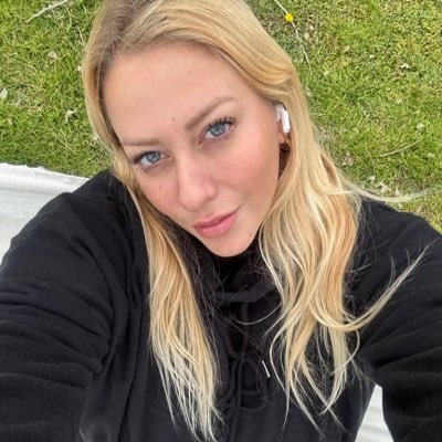 Smithjuliet0012's profile picture. love of the moonlight