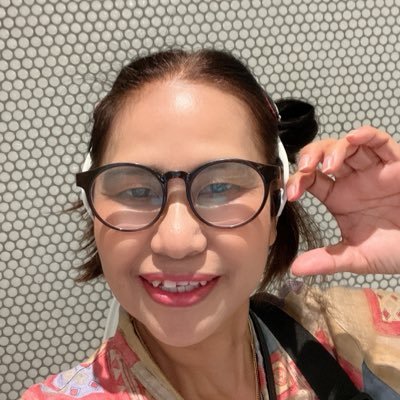 NuchAyes's profile picture. เมียชราเฝ้าหน้าจอ 😂😂😂 สะสมวันลาไปหาเฮียยามมีโอกาส #เรือนปี้สาว ❤️❤️❤️