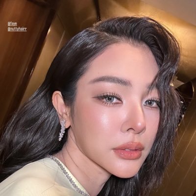 NataliFidelis20's profile picture. Faye e Yoko | FayeMily🌻🫧🇧🇷🏳️‍🌈  “ I promise not to go if you promise to stay “ 🫶🏻🤞🏻