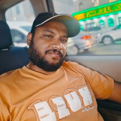 azeem071's profile picture. Life is Very Short Be Happy