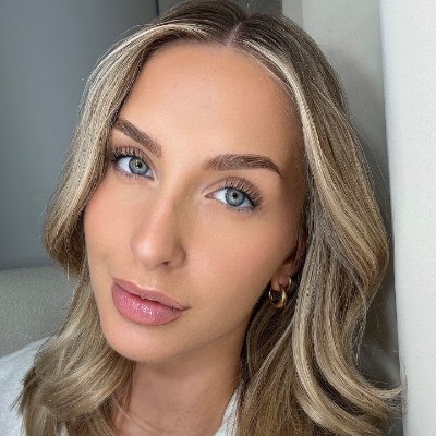 Joanna16986's profile picture. I love life and travel, I enjoy coffee and books, I am independent and confident, I love life and don't follow the crowd. Elegance is a fundamental part of my p