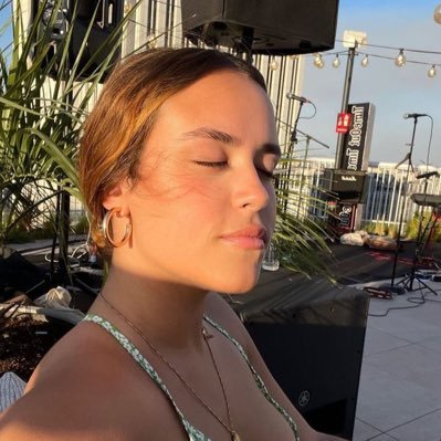 yourchoicetomak's profile picture. 