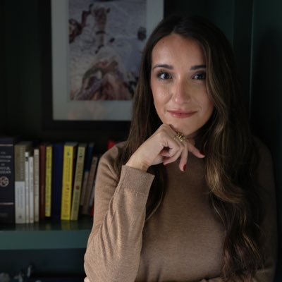 hifortesa's profile picture. Journalist @rollingstone @thecut @nytimes etc. State school alum x2 Rep’d: @mina_hamedi Book incoming: @simonschuster
