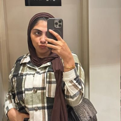 urfavraqya's profile picture. 