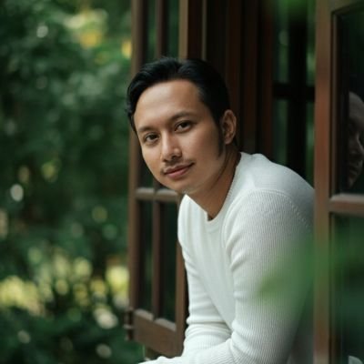 EngBukanAang's profile picture. Somewhere only we know / Librarian ♎️