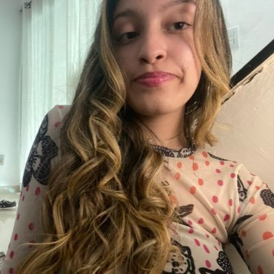 sushigirllala's profile picture. não quero ir, não quero saber e não quero estar.