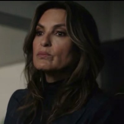 BensonBabe1999's profile picture. #OC #SVU #ChrisMeloniStan #MariskaHargitayStan #IceTStan #OliviaBenson #ElliotStabler #EO #Chriska #Finlivia 💜💚💙