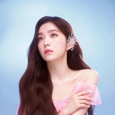 IreneEyesLocked's profile picture. 