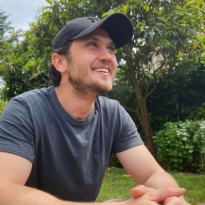 multilyricsxaz's profile picture. 