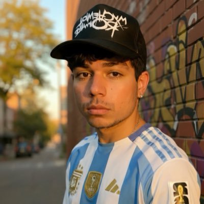 NimaruSasuki's profile picture. 18 ʏʀ𝐬 | Cofundador @VyxalithX 🇨🇱 | 🎵 Artista | 🎮 Gamer | 🎥 YouTuber: Nimaru Sasuki | 💞 Best Friend Forever