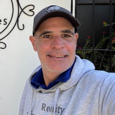 manoloalvarez's profile picture. Deportista, coach, emprendedor, blogger, podcaster. 👍🏻 libros,, tecnología y ⚾️ . CEO @ Ubiquo. Host @ Conceptos Podcast