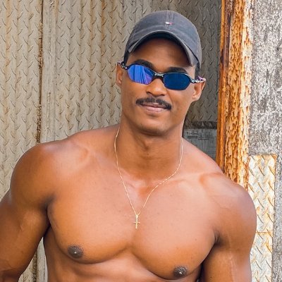 modelomaromba's profile picture. 📌PERSONAL
ATLETA @ironmanpharm
📲CONSULTORIA ON-LINE
O que você procura clique 👇🏽