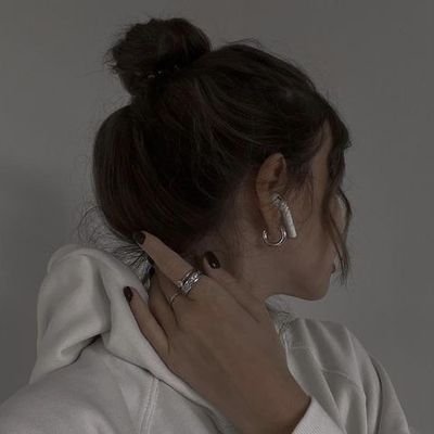 Ritan2_'s profile picture. النصيحة الأولى والأخيرة كُن قَوياً مكتفياً ومُستغنياً!.