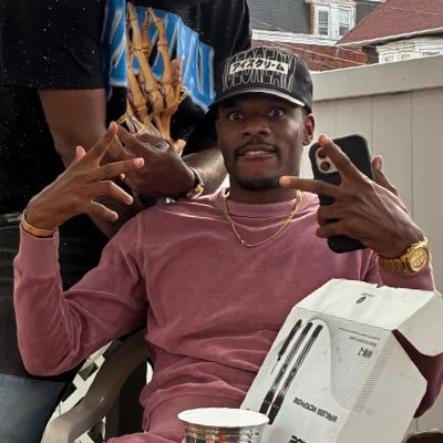 PfCyph's profile picture. 👑 💔