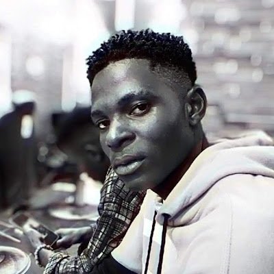 2002_Wizzy's profile picture. Life is a movie 🎥🍿