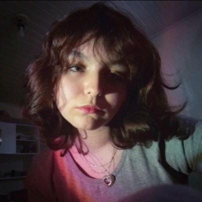 mm4aphye's profile picture. sai a mulher bipolar moderna.
entra a maníaca-depressiva vintage