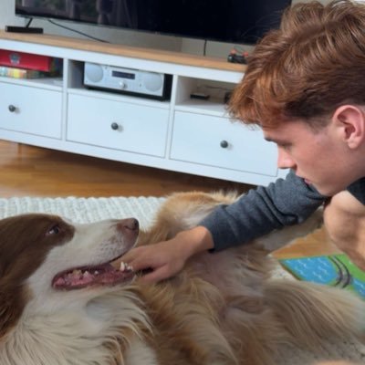 mytusak's profile picture. law student