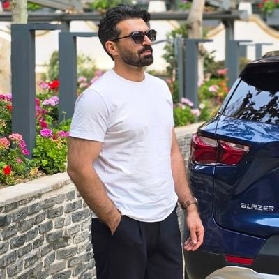 E_bahari01's profile picture. Computer Engineer
🏋🧑‍🎨👨‍💻
پیج هنری من در اینستا👇