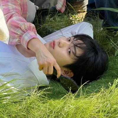 sobinloin's profile picture. 