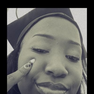 thok89854's profile picture. Graduado.🥹