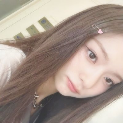 fviriejjk's profile picture. im nini 𝜗ৎ