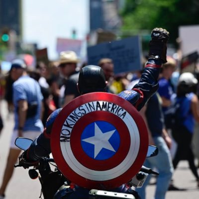 RealCapnAmerica's profile picture. 