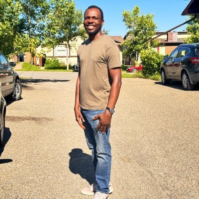 simplealash's profile picture. Blue is the color, #ChelseaFC, Do What You Love, Be You, Love You, and Live You.