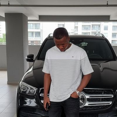 EzeMakuoachukwu's profile picture. civil engineering and draw and design building