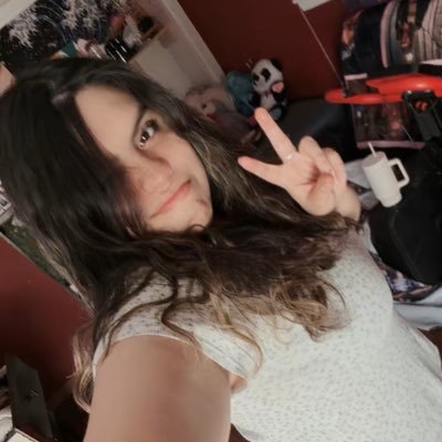 drc_ac's profile picture. 𝑢𝑟 𝑒𝑛𝑒𝑟𝑔𝑦 𝑠𝑝𝑒𝑎𝑘𝑠 𝑓𝑜𝑟 𝑢 ✩ 🎧📷🕯️🍂☕️✨🎞️ I’m @arc_qx on tiktok, instagram & X