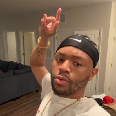 davvkhris's profile picture. 6’1 | these muthafuckers ain’t stopping me ♎️ | 👻: davvkhris