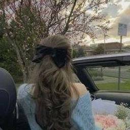 Swoooqa068356's profile picture. 