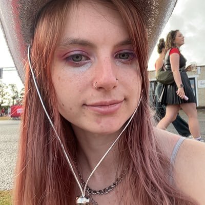 kixmrm's profile picture. “but kim’s fucked up.” - @ohhiiolympia