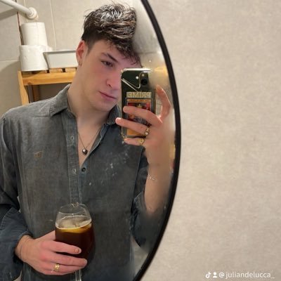 JulianDelucca's profile picture. Streamer en @kickstreaming Siempre W nunca S 🦾
