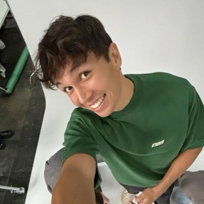 destincd's profile picture. 📁 mediocre edits on destincd (ig)