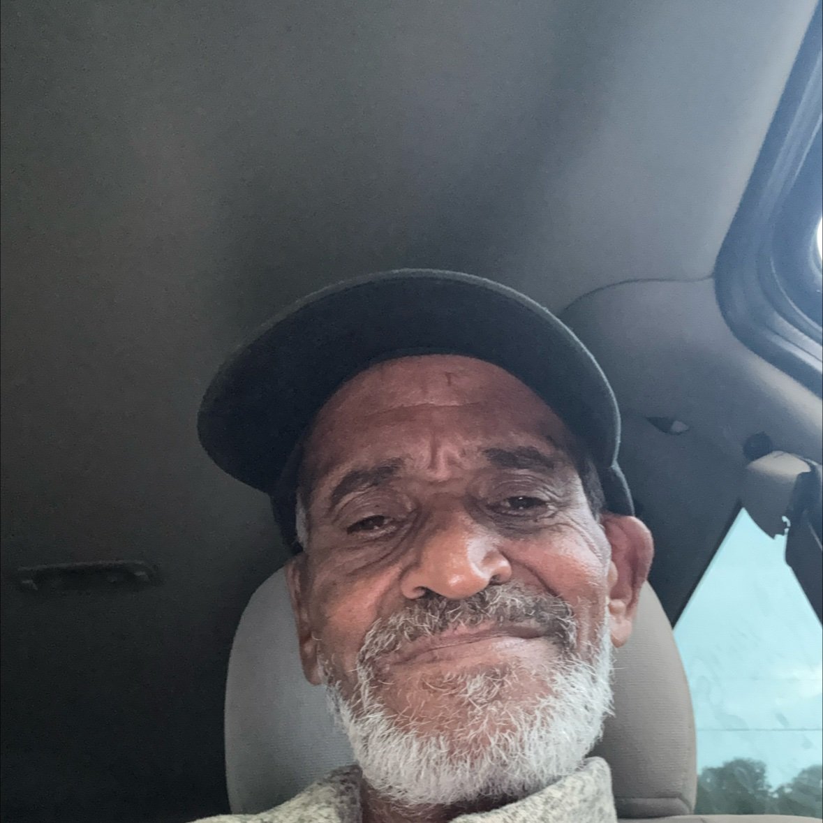 Fishs8kn's profile picture. 