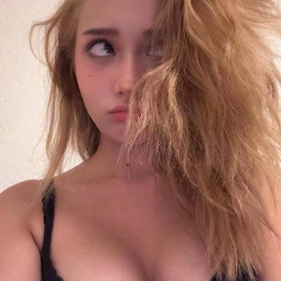 @r0ckalet4
