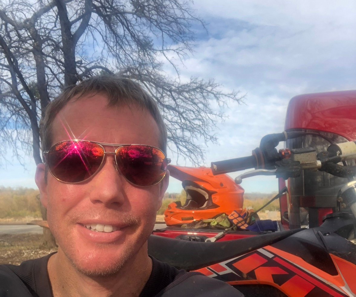 RussSwanTX's profile picture. Owner of Swan Custom Pools — building resort-style pools, spas & outdoor living spaces across DFW. Husband | Builder | Texan.