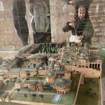 mrs_fbj's profile picture. A wife and Mother💞Fulani girl💞living my best life💞April baby🌹my parent my pride💕 #chemist🇳🇬 MSc in review🤗