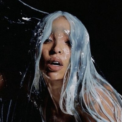 vytabutera's profile picture. c’est la vie